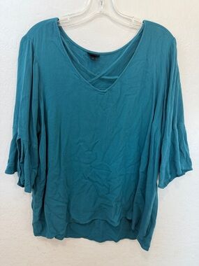 torrid Teal plus size 2X Crisscross V-Neck Ruffle Sleeve shirt flutter blouse